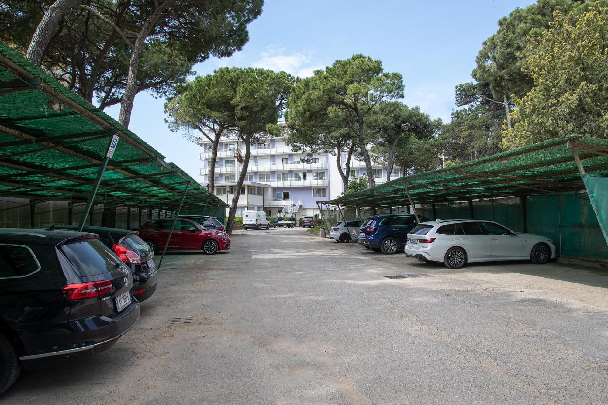 Fantinello Hotel Caorle Eksteriør billede