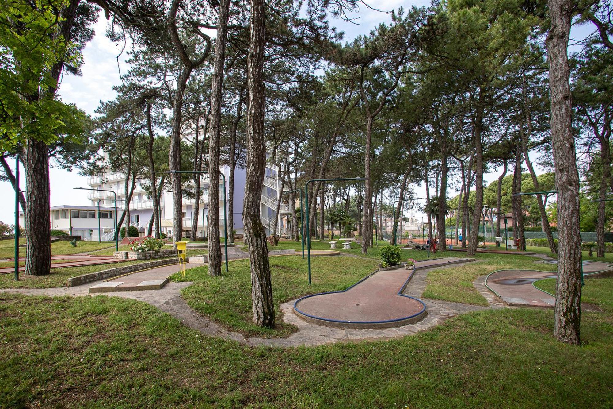 Fantinello Hotel Caorle Eksteriør billede
